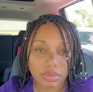 Meet your Posher, Marcia